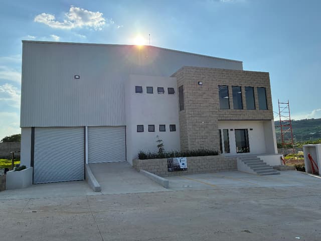 Bodega Comercial 800 m² 59e88b93-28c2-4a1d-9fd3-645bd1310aeb
