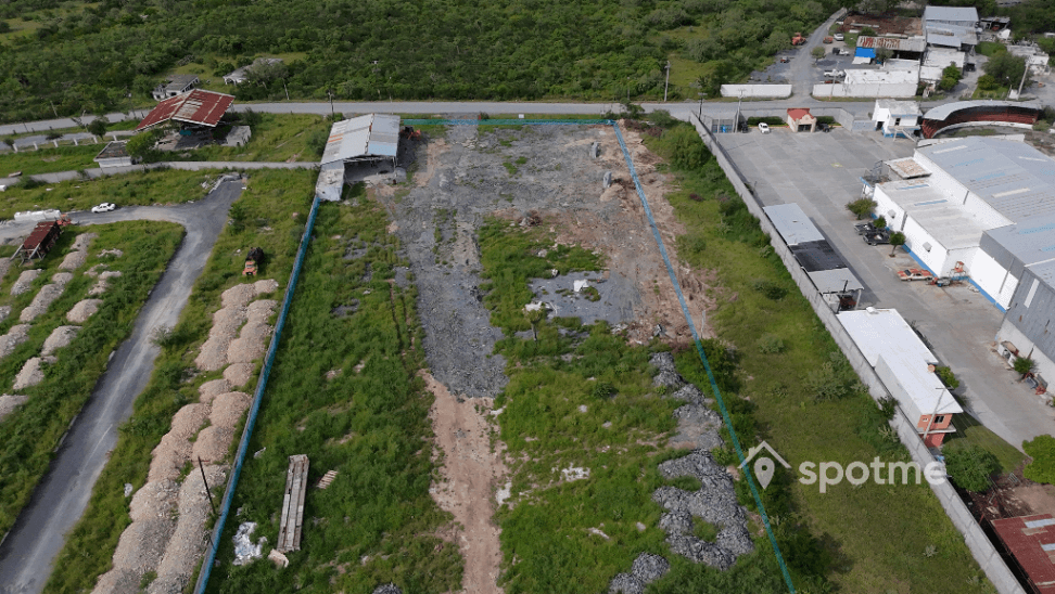 Terreno 3,400 m² 33fb1191-85d3-40cc-ae5d-8b6ebf92e565