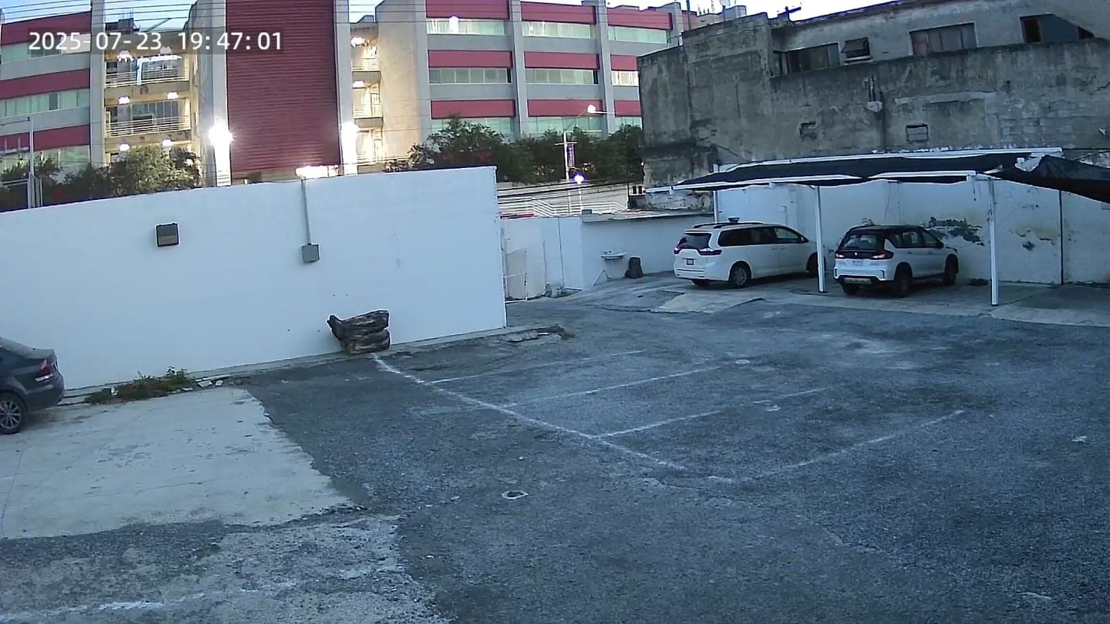 Estacionamiento 13 m² 49ade1cd-7fdf-4f8b-8585-359a2d7443e7