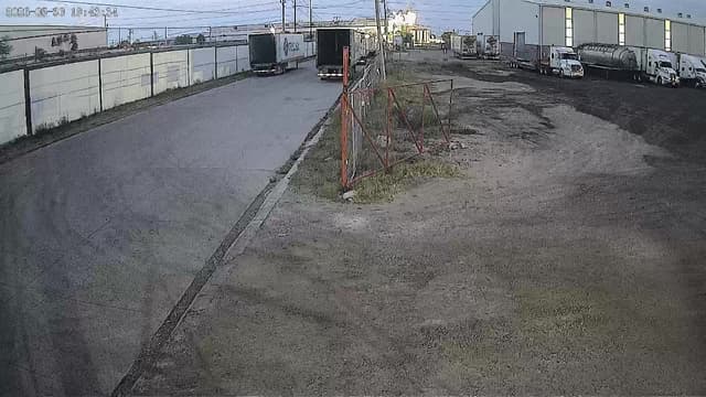 Estacionamiento 88 m² b2799c99-1f4f-4022-83f3-e5ab6c0db30c