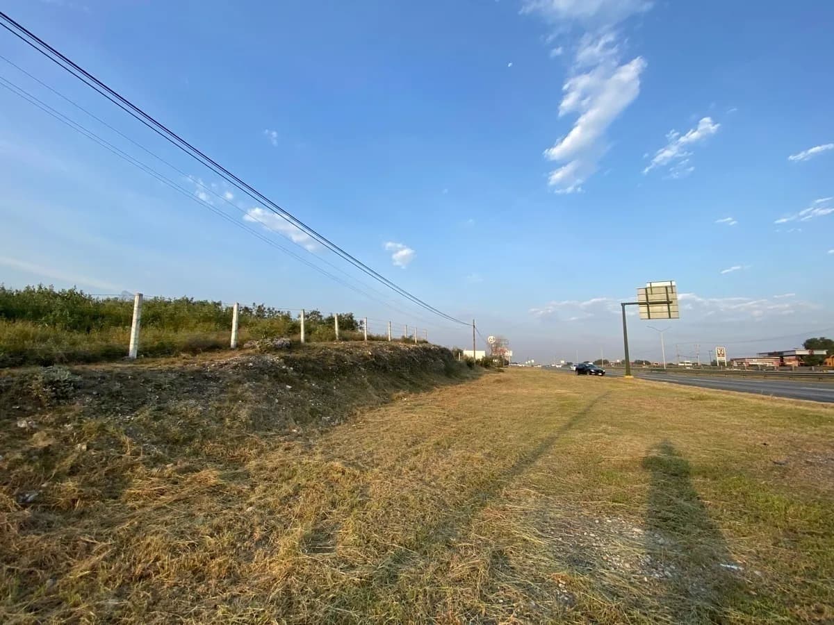 Fotografía real de un Terreno que puedes rentar con SpotMe) de forma rápida y segura, ubicado en Guadalupe, N.L.. - Foto 4