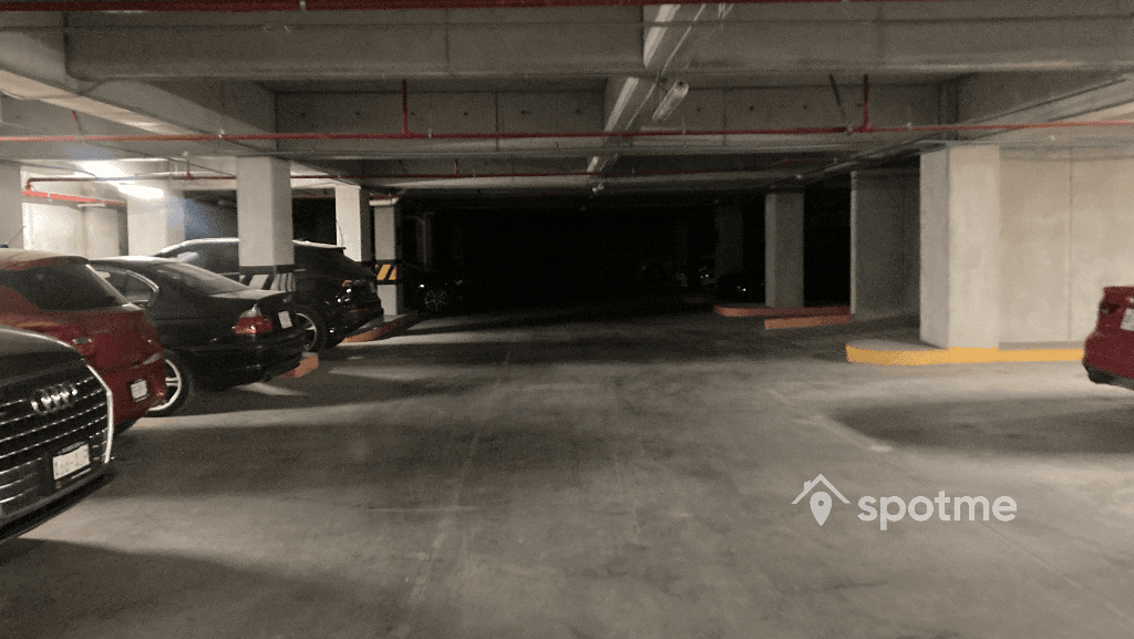Parking 13 m² dc62418b-6032-4d75-8613-94d9dd0863d2
