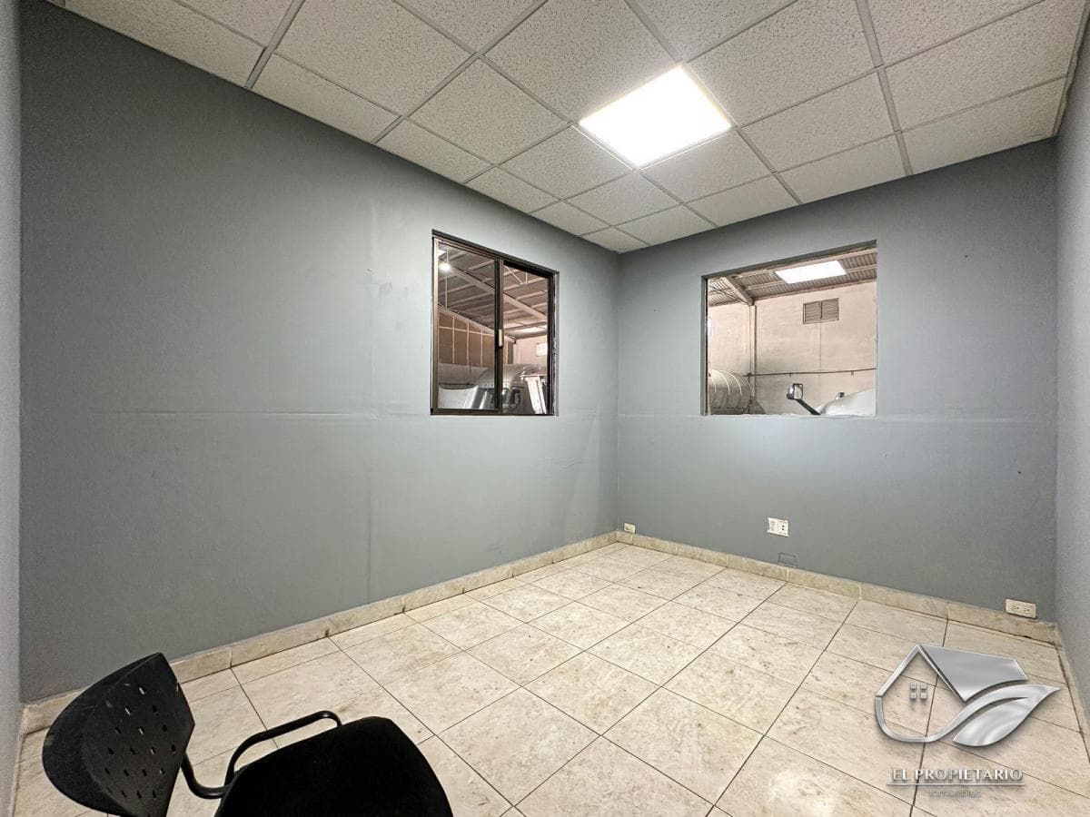 Fotografía real de un Industrial Warehouse que puedes rentar con SpotMe) de forma rápida y segura, ubicado en Ciudad General Escobedo, N.L.. - Foto 2