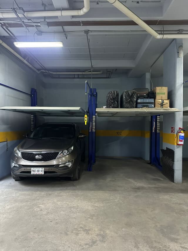 Estacionamiento 10 m² 4e4bb159-bcec-4e1f-a37b-52eca82670ee