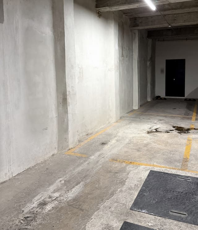 Estacionamiento 25 m² bdb82f26-41e0-4301-b74d-6bbf371383df