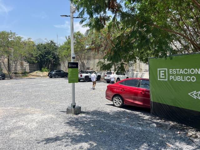 Estacionamiento 13 m² 6453daed-df00-4f64-a3ab-7903b4f6c2e0