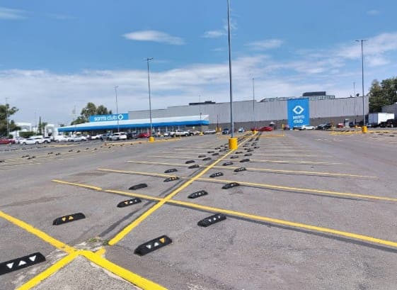 Estacionamiento 13 m² 54cbaa69-9227-45e0-97c3-4851a3b0134f