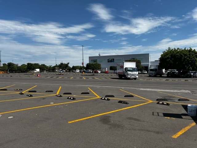 Estacionamiento 13 m² 9eac4b9a-ec06-43a8-be03-8927619c032d