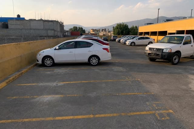Estacionamiento 13 m² ff011695-312c-446c-9718-a3d362aec975