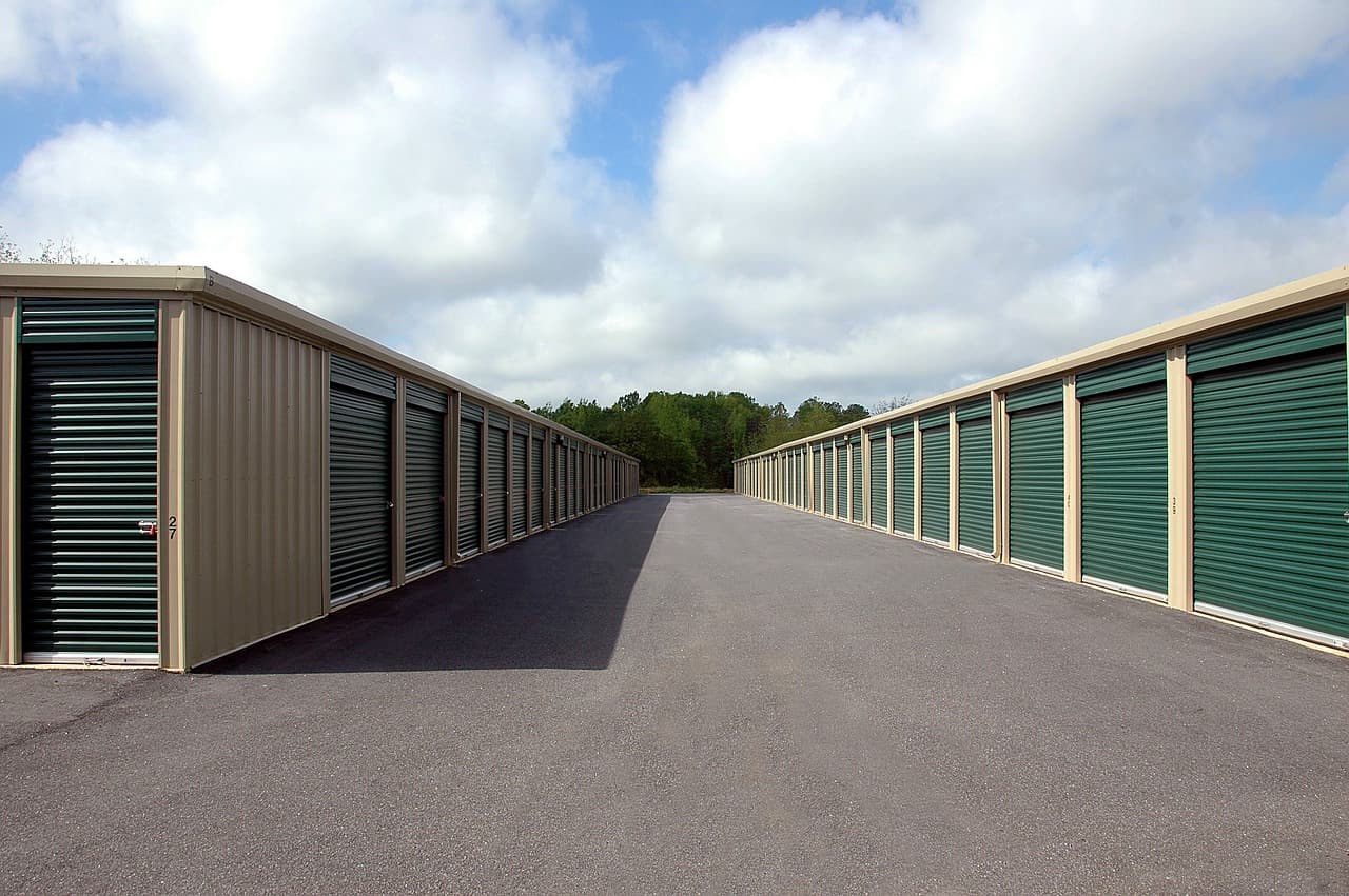 small storage units for rent