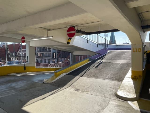 Estacionamiento 13 m² 54cbaa69-9227-45e0-97c3-4851a3b0134f