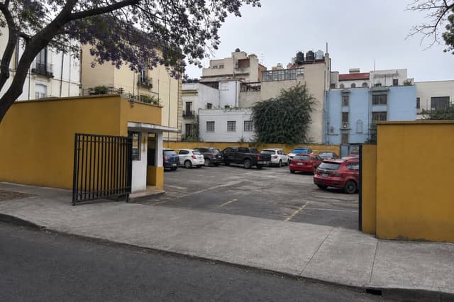 Estacionamiento 13 m² 07aee652-608d-47b3-86a6-d6b5b5d24079