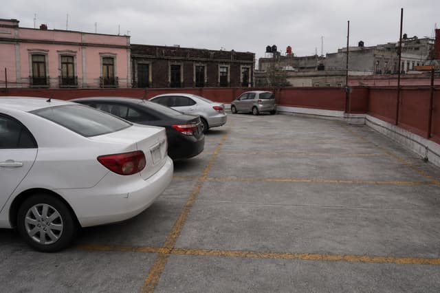 Estacionamiento 13 m² d116c0a5-8cc7-4de2-b5c9-1de57ee33d37