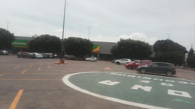 Estacionamiento 13 m² af67539a-d04e-48ef-8c51-b010cc41005d