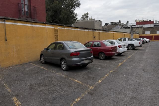 Estacionamiento 13 m² d9bedb41-1a64-47b6-b88e-e70acff35b06