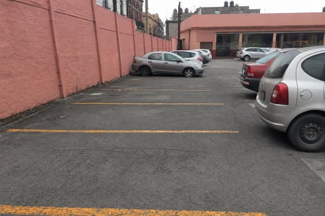 Estacionamiento 13 m² dfdb04e1-6bcc-48a7-ab81-3de835c23e31