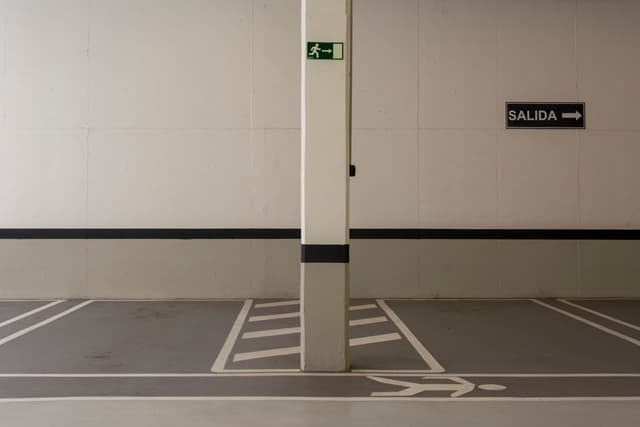 Estacionamiento 13 m² 4240f8e1-fe56-4576-91e2-3cb2750c7bd2