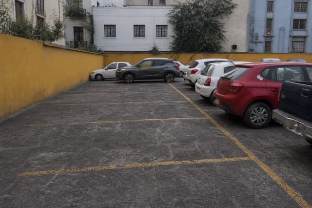 Estacionamiento 13 m² 07aee652-608d-47b3-86a6-d6b5b5d24079